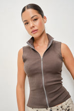 Load image into Gallery viewer, Ken Washed Grey Zip Up Vest