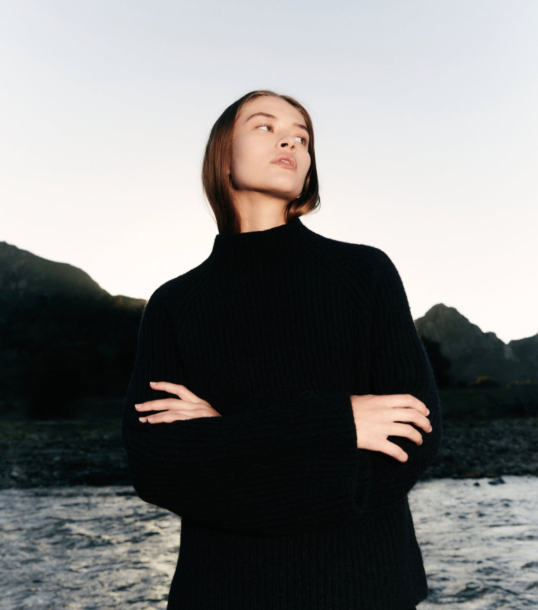 Tops Essence Clothing