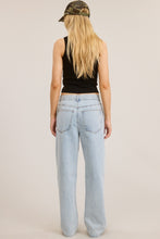 Load image into Gallery viewer, Light Wash Cotton Straight Leg Jeans
