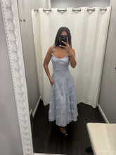 Load image into Gallery viewer, Appliqué midi dress
