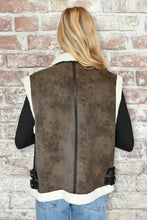 Load image into Gallery viewer, Elan Shearling Vest
