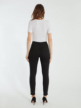 Load image into Gallery viewer, Dl1961 High Rise Black Skinny
