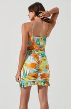 Load image into Gallery viewer, ASTR Beachside Dress
